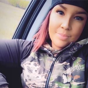 Meet your Posher, Stacy